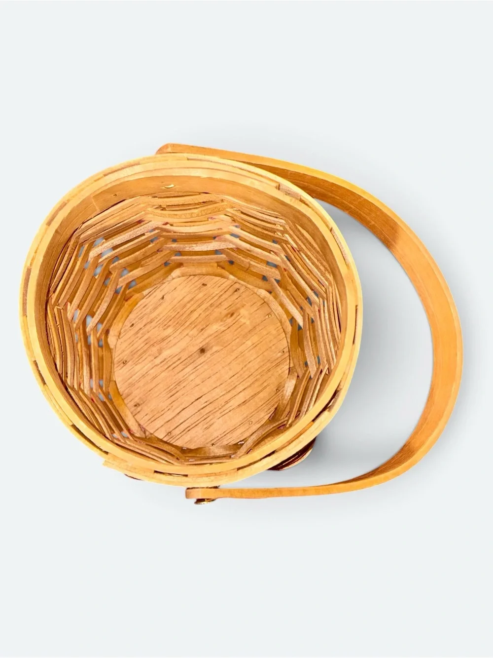 Possibly Unmarked Longaberger Fruit Basket